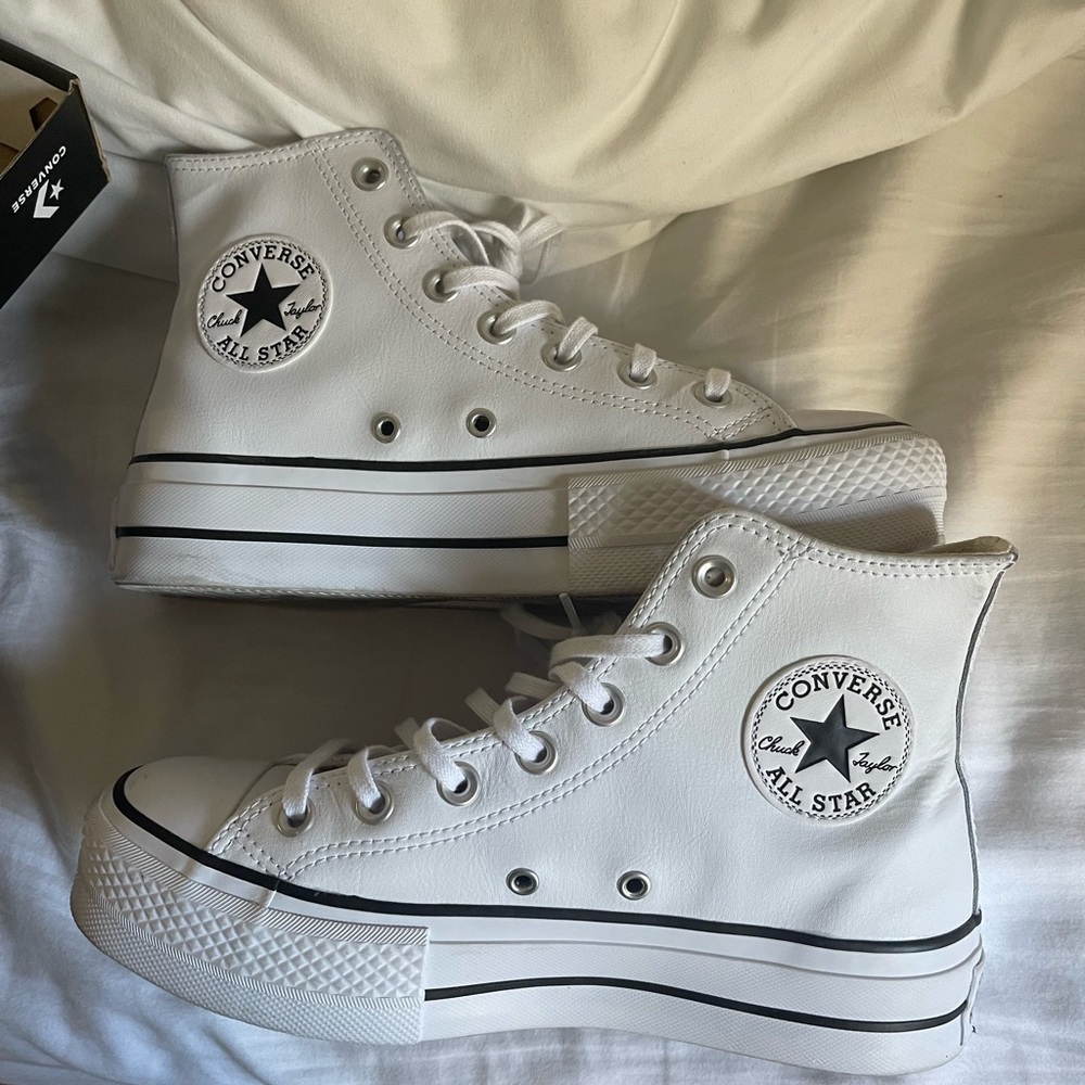 Women’s Converse All Star Platform Hi Leather Size 7